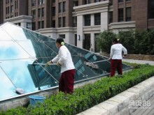 西安晨星環(huán)保工程有限責任公司 專業(yè)清潔服務，守護城市建筑之美